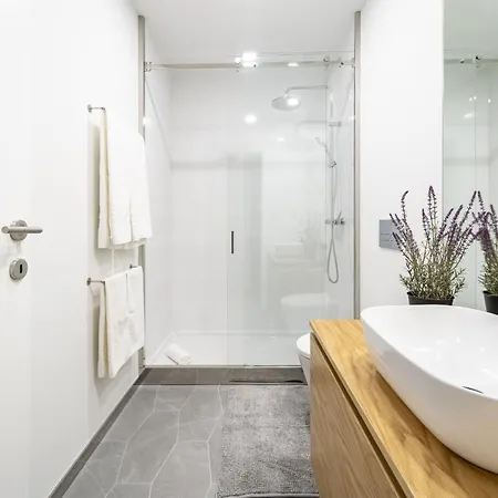 Forum Ii By House And People * Braga